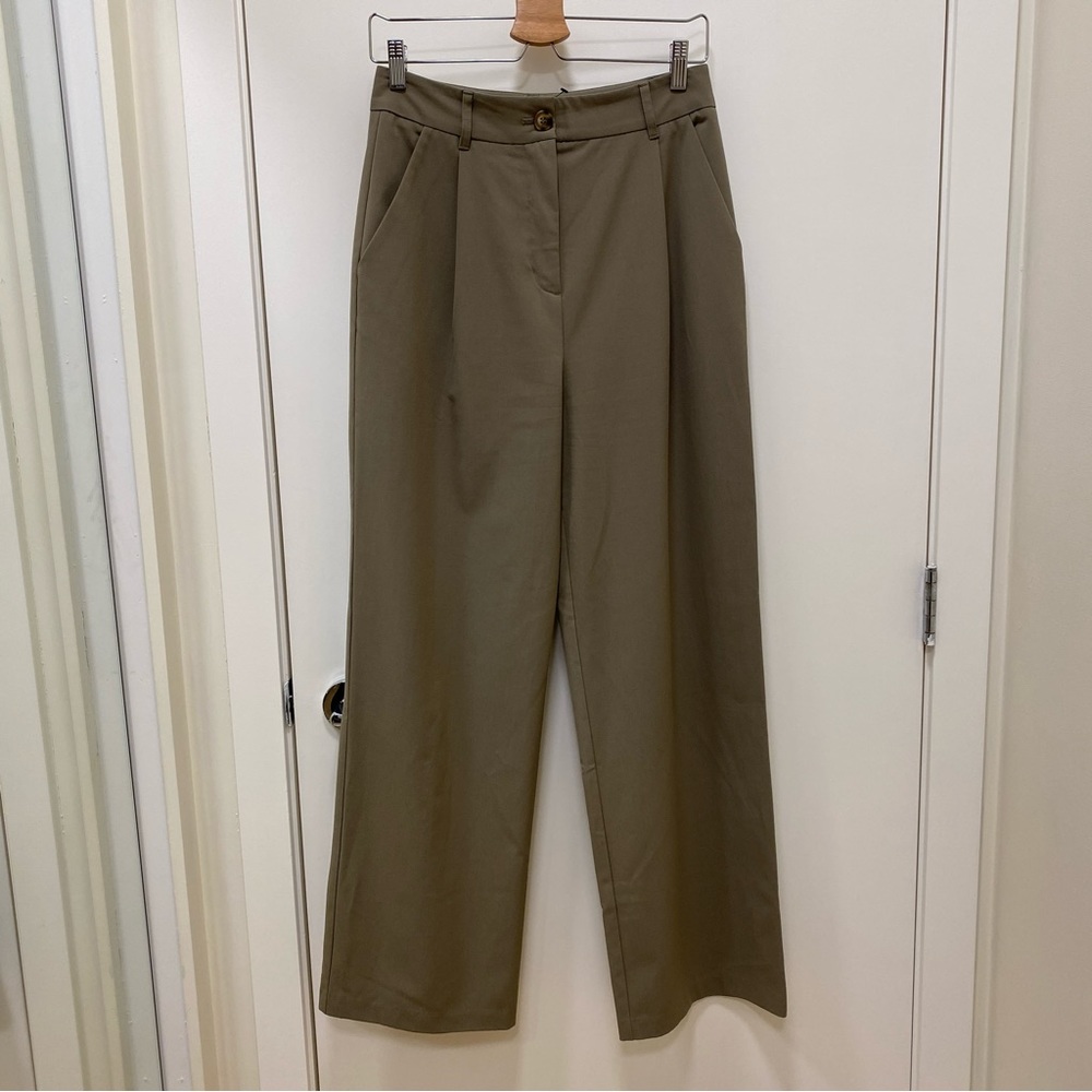 Oak + Fort, Straight leg trouser, dusty green